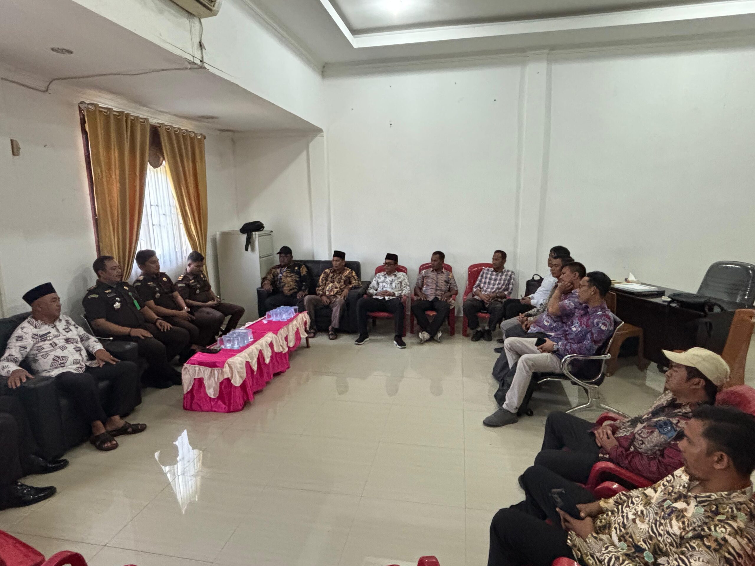 Kejari Rohil Dorong Transparansi dan Akuntabilitas Pemerintahan Desa di Pasir Limau Kapas