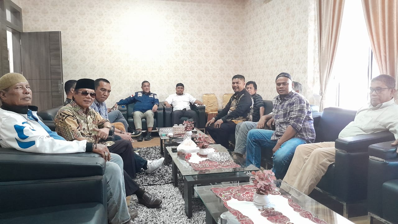 Diruang VIP rapat pimpinan DPRD Dumai 